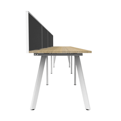 Eternity 4 Person Single Sided Workstation with Screen in Natural Oak 4 x 1200x750 White Powdercoat Black Screen / White Frame